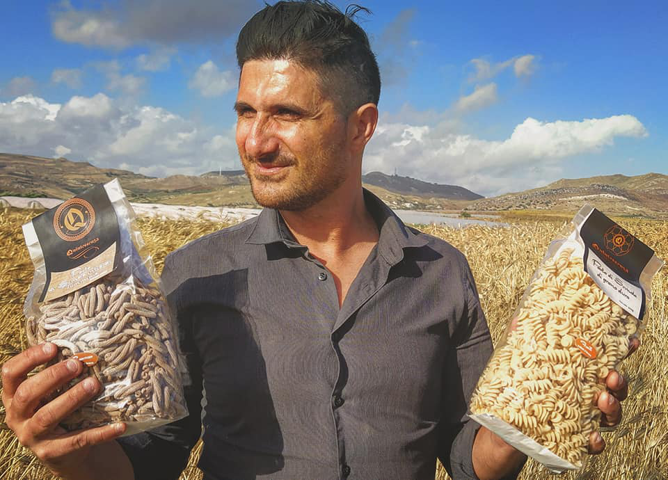 Preservazione del patrimonio agricolo siciliano: dalla riscoperta della varietà Chiattulidda alla produzione di pasta a forma di Sicilia con QUINTESSENZA